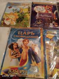 ДВД диски с советскими и зарубежными мультиками бу.
