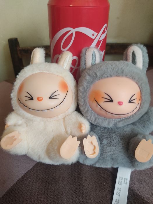 Продам Лабубу Игрушку брелок оригинал