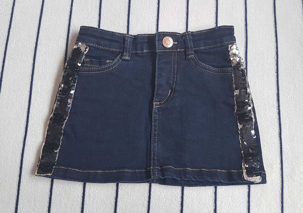 Кокетна дънкова пола, на SFERA, 4 год.