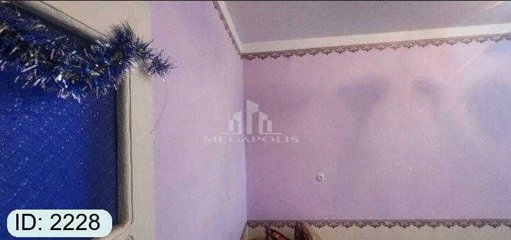 Dinamo bozorcha tarafda 2 xonali tayyor kvartira sotiladi №2228