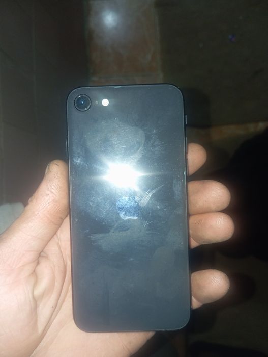 Айфон се на запчясти