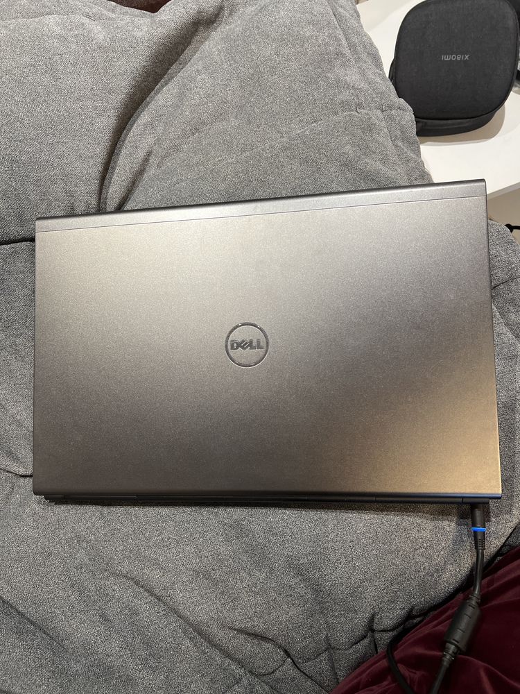 Laptop Dell precision m6800 лаптоп