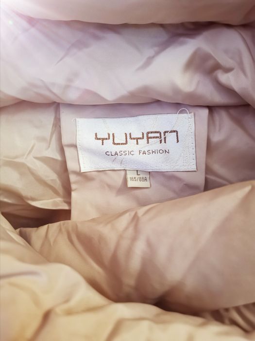 Красиво, топло яке в светло бежово. Ново и неносено!

Размер S (165/88