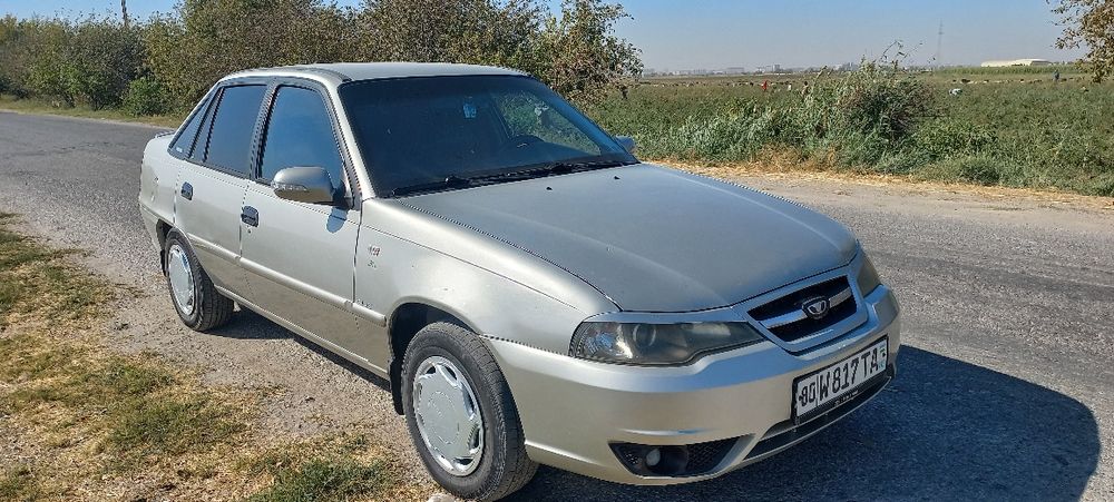 Avtomashina sotiladi