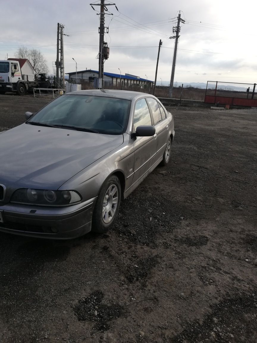 Auto BMW e39 2,5 l 2002