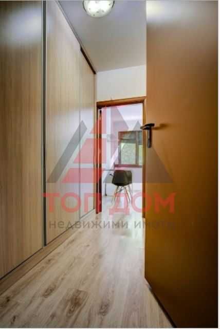 Дава се под наем Едностаен апартамент в Варна, ВИНС - 30 кв.м за 408 € - Снимка #2