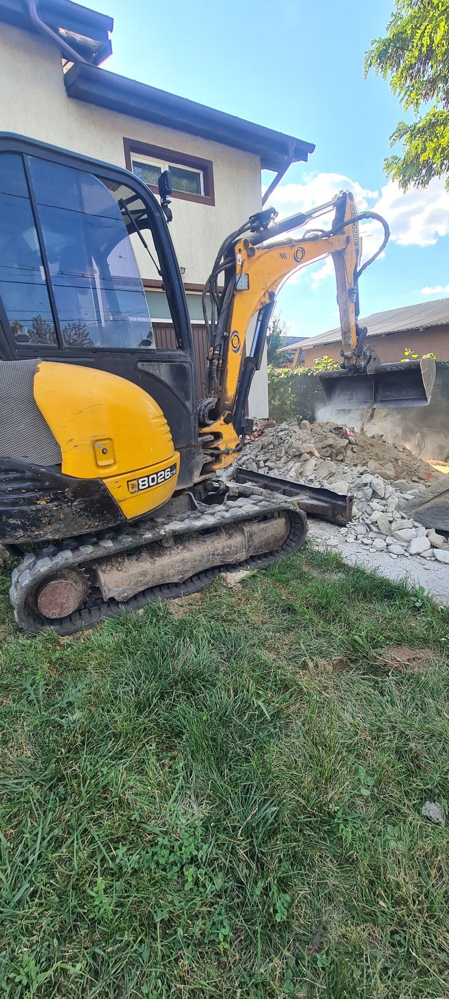 Excavator De Inchiriat Sapat Demolare Picon