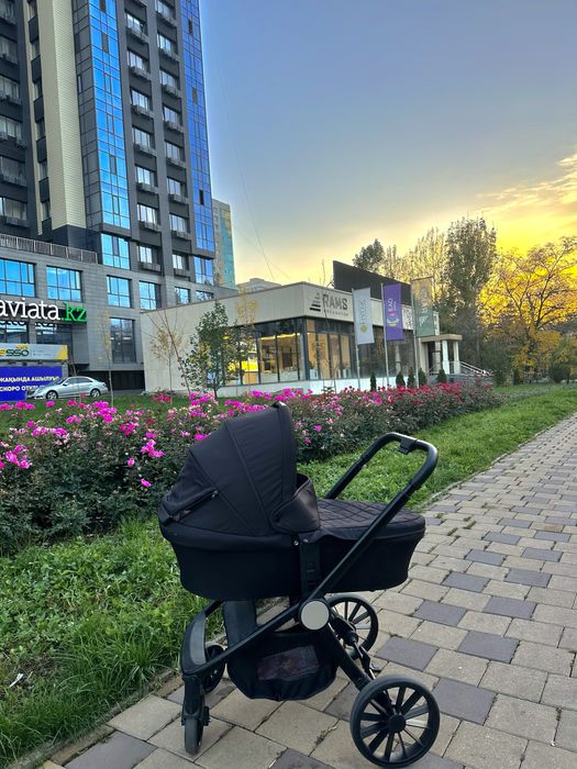 Детская коляска