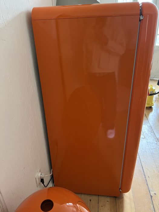 SMEG хладилник с фризер