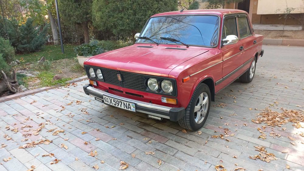 ВАЗ 2103 крастный металик