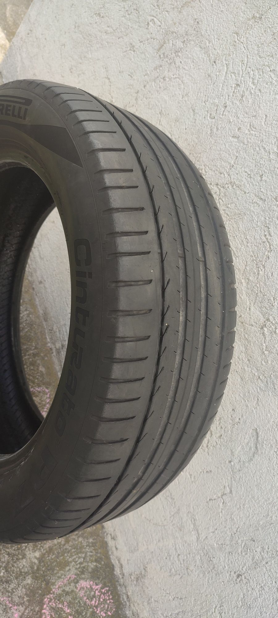 Vând set anvelope Pirelli 205 55 16