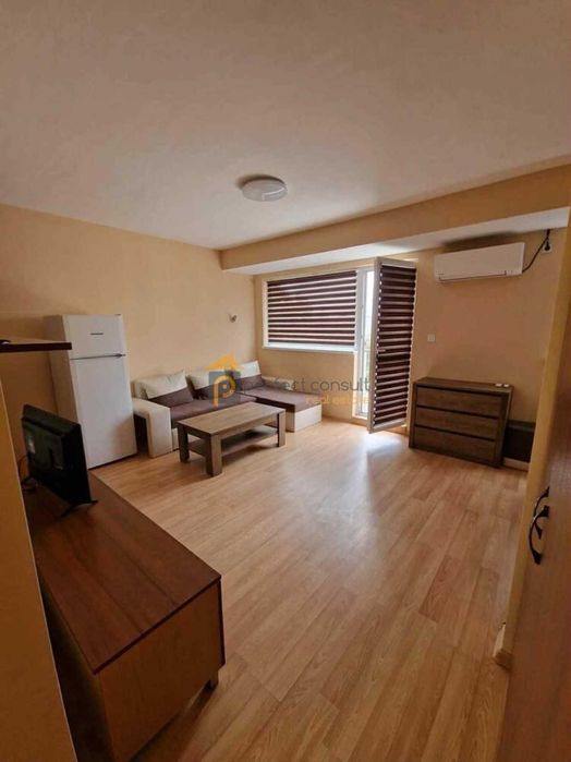 Едностаен апартамент във Въстанически