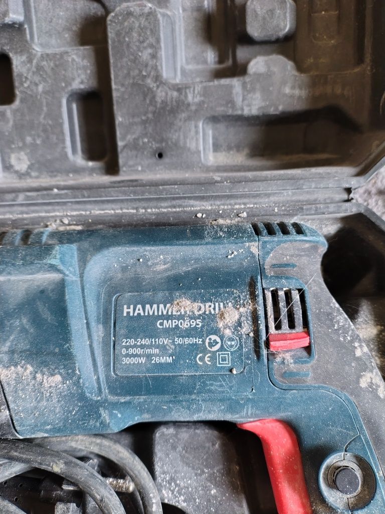 Bormașină cu percuție Hammerdrill