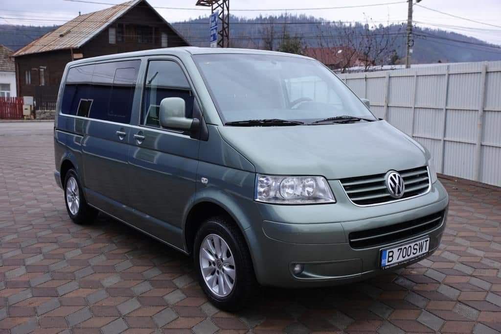 Microbuz 8+1 locuri de inchiriat