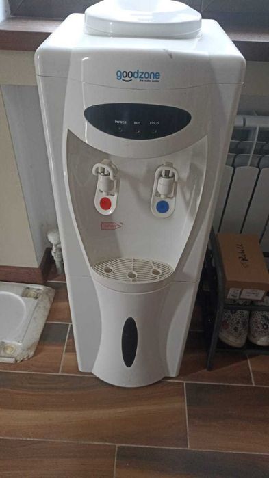 Кулер для воды  продам