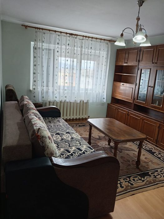 Închiriez apartament cu 2, camere Ampoi 3