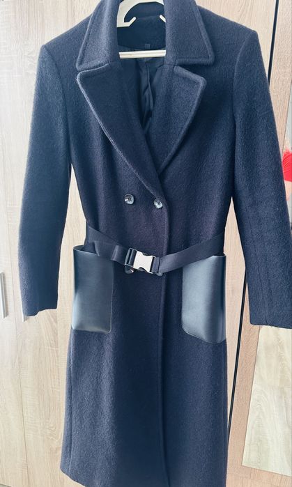 Зимно вълнено палто