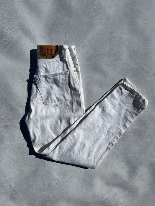 Blugi dama Levi's vintage 90s talie inalta albi marimea W26 L30 / 36