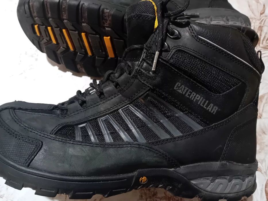 Caterpillar-работни боти с бомбе 46 номер-оригинални