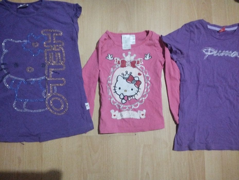 Tricouri noi din bumbac Hello Kitty și Puma