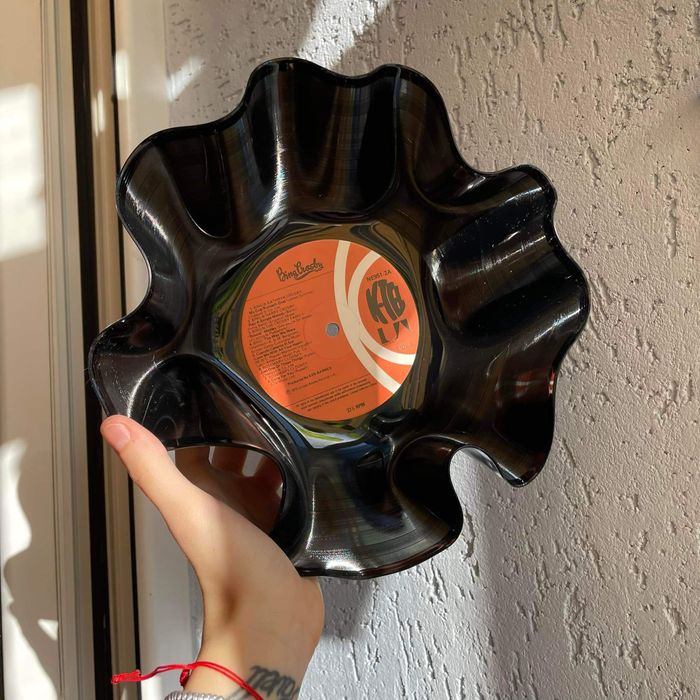 Грамофонни музикални плочи ,,купа”