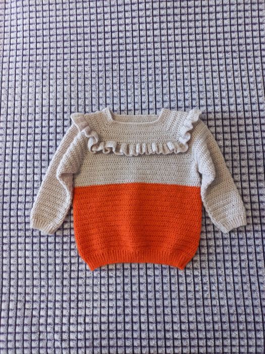Продам детский вязанный свитер (ручная работа)