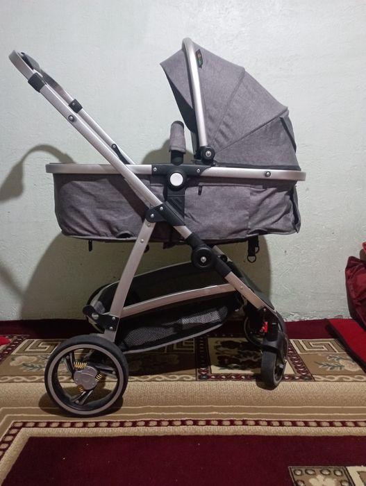 Коляска-трансформер детская