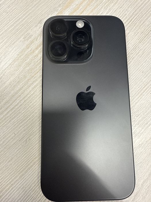 Ipone 16 pro sotiladi rangi qora 100 foiz