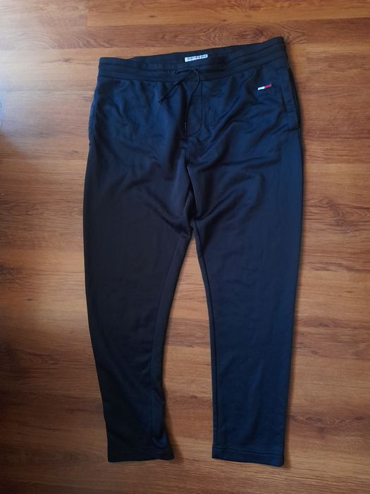 Tommy Hilfiger мъжко долнище 2XL размер.