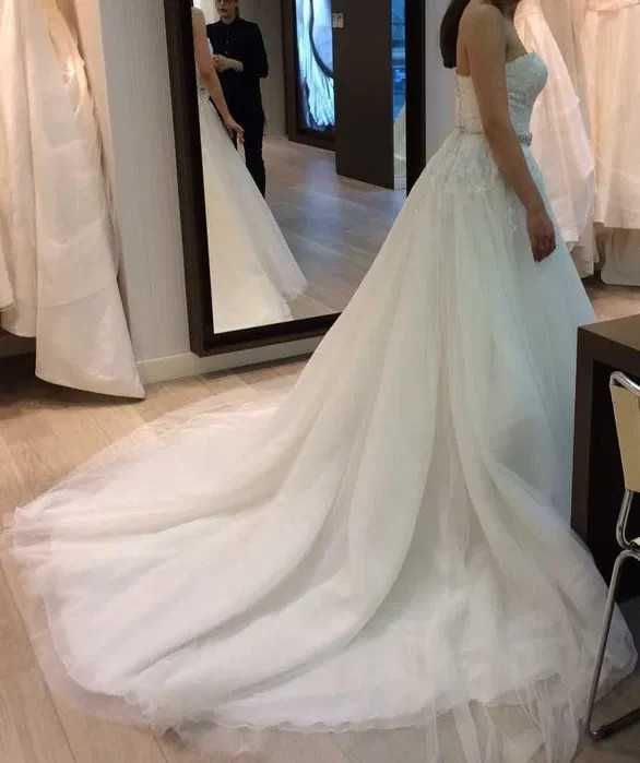 Vand rochie mireasa Pronovias,M,stare f buna,voal,crinolina incluse