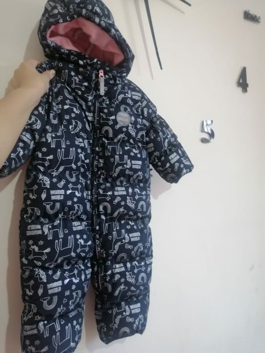 Продам зимние комбинезоны 7000 тг.