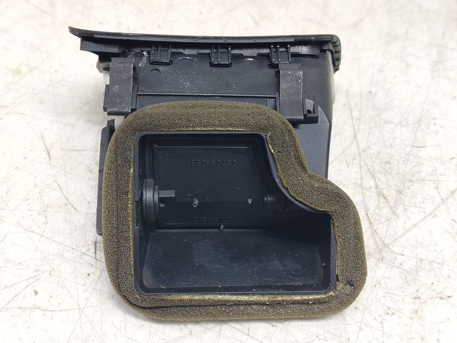 Grila ventilatie bord 3c1819701 Volkswagen VW Passat B6 [2005 - 2010]