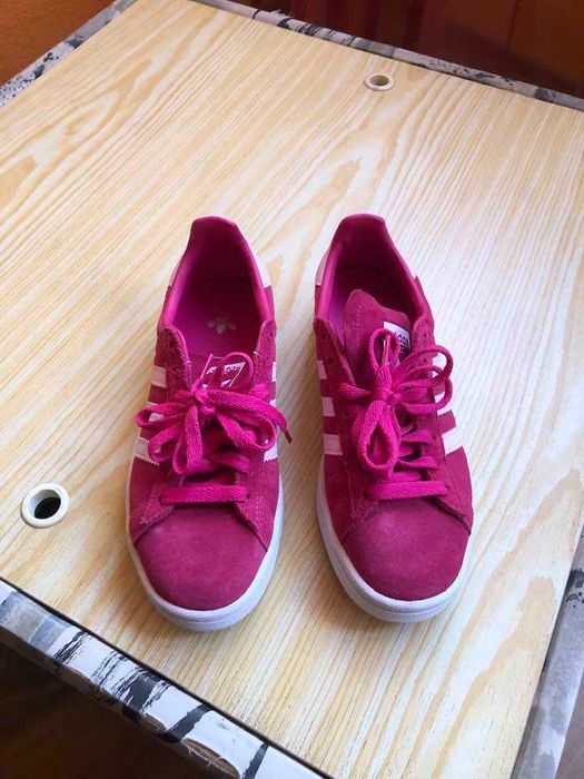 кецове от естествен велур Адидас