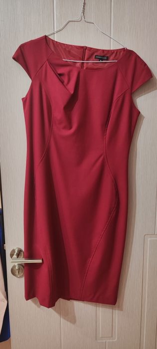 Рокли, размер 44 и 46. Не са носени.