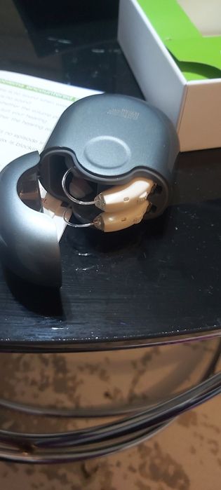 Vand aparat auditiv - 2 bucati