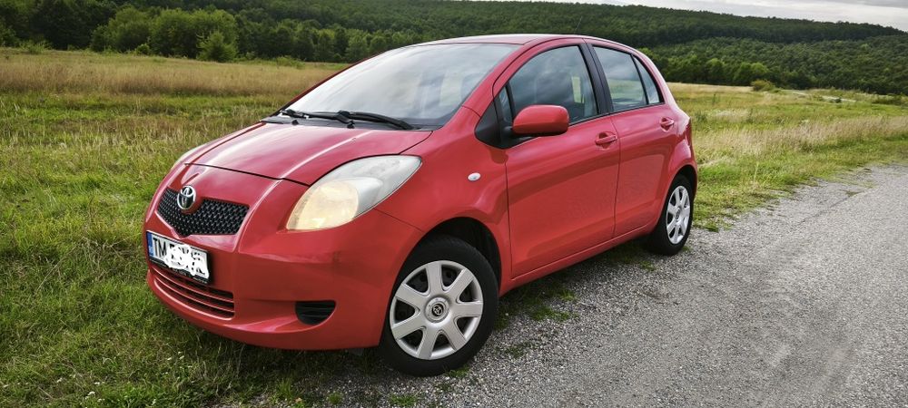 Vând Toyota Yaris