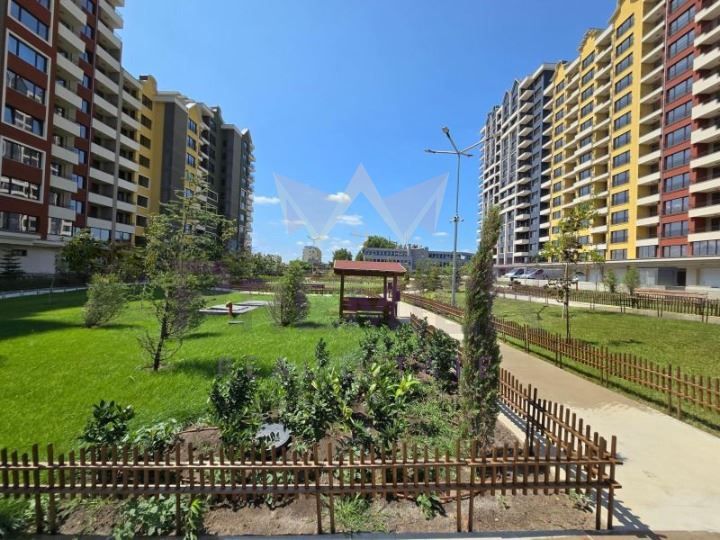 Дава се под наем Тристаен апартамент в Варна, Автогара - 85 кв.м за 714 € - Снимка #11