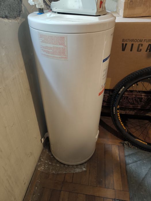 Бойлер дипломат 80л