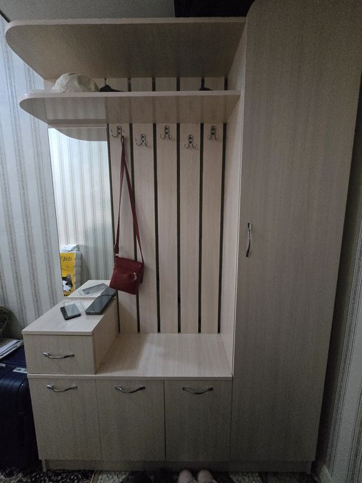 Срочно продам прихожку