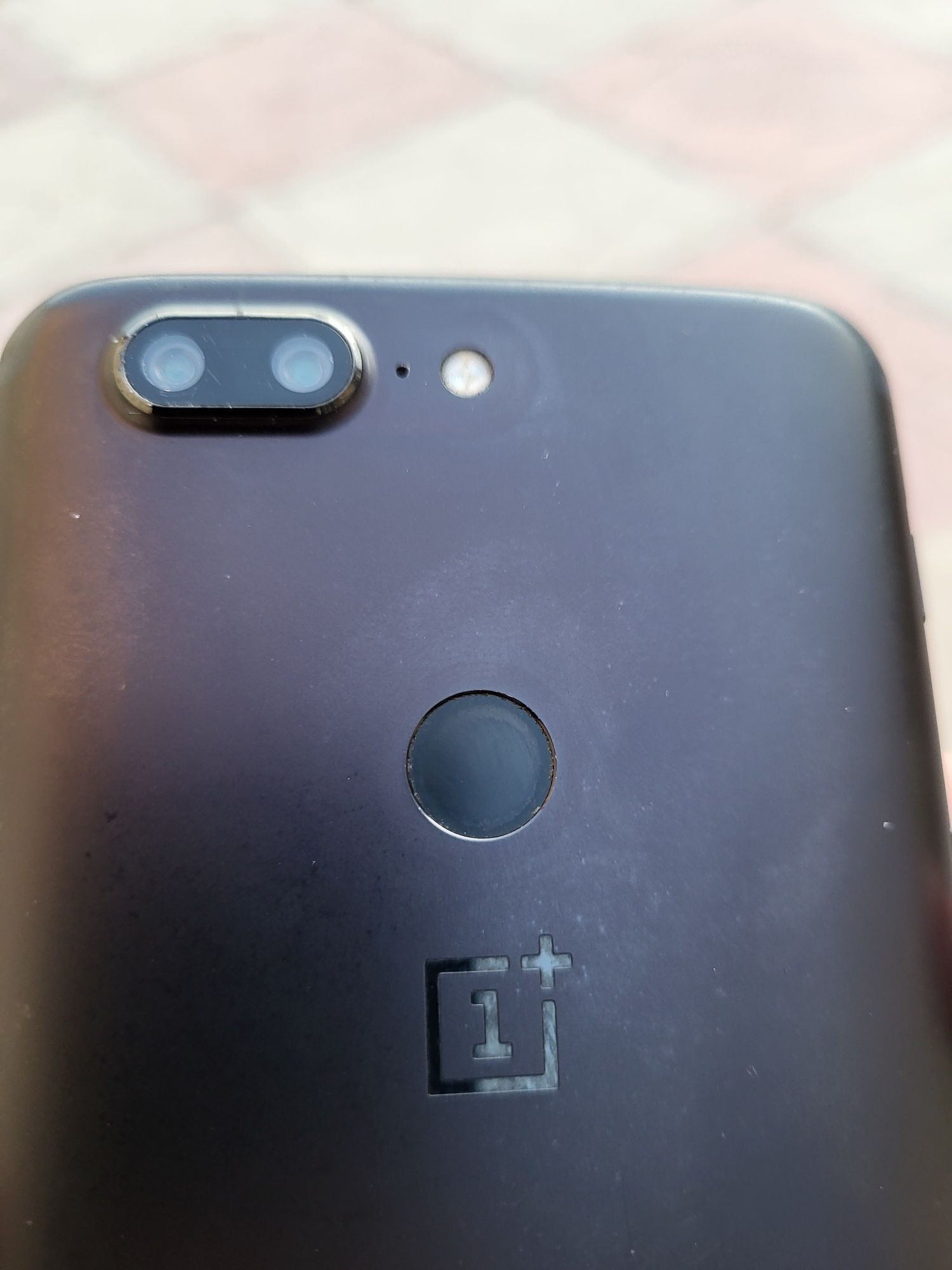 Oneplus 5t |6 x 64gb | A5010