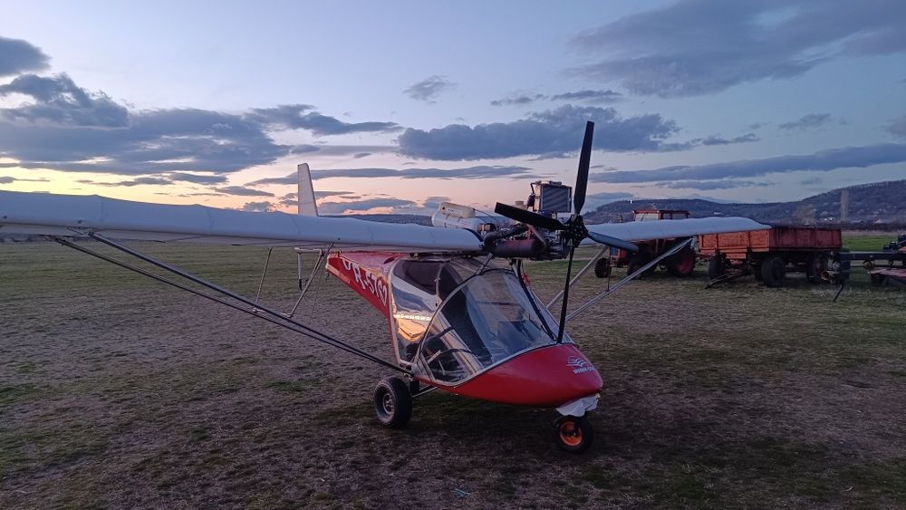 Avion ultrausor Icarus c22