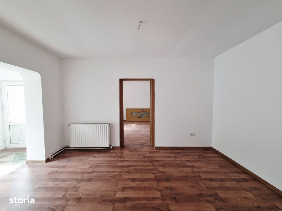 Casa situata intr-o zona buna a orasului