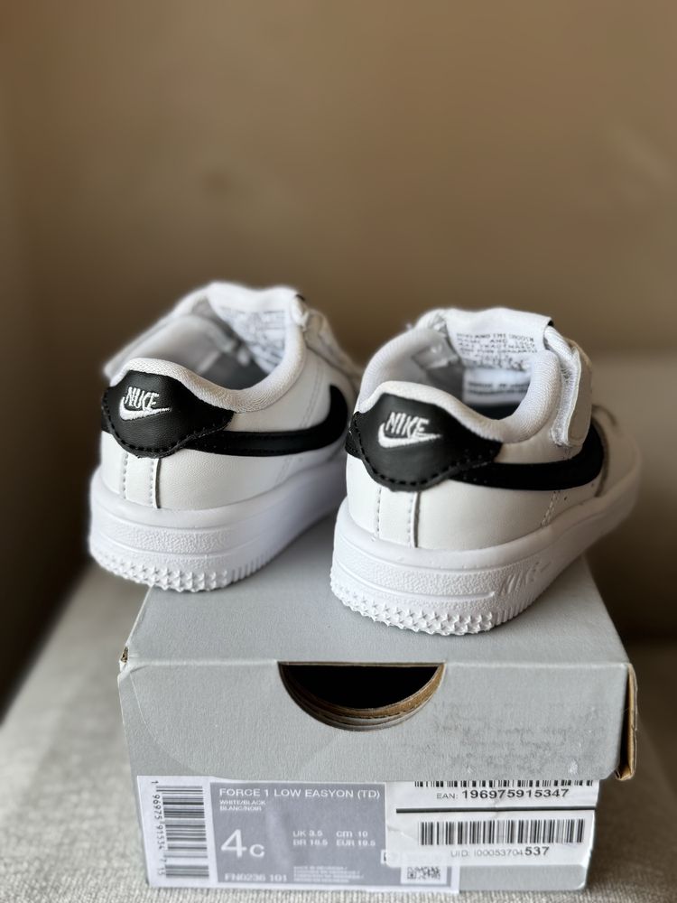 Бебешки сникърси NIKE “Force 1” 19,5 р-р