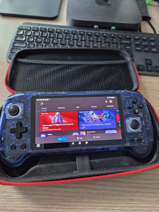 Anbernic RG556 nintendo, playstation emulator