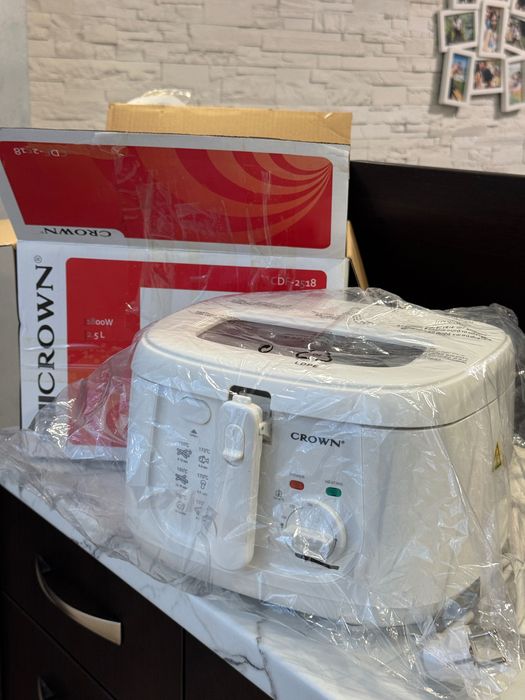 Фритюрник Crown 2.5л 1 800w