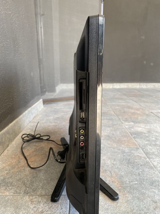 Televizor Horizon 71 cm