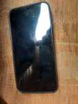 Vând iphone 13  are zgârieturi pe rama
