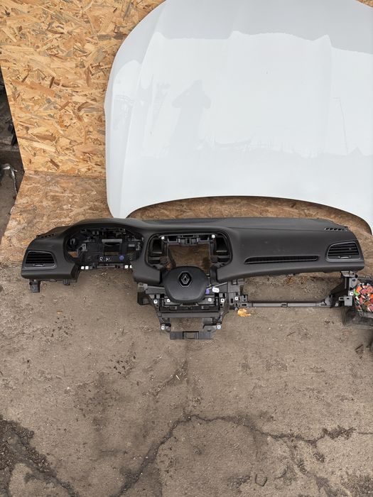 Арматурно табло за Renault Megane 2018год.