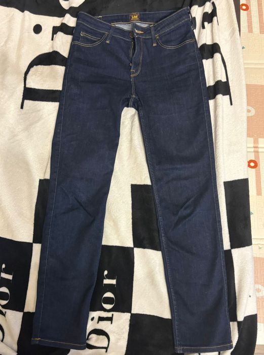Продам женские джинсы LEE