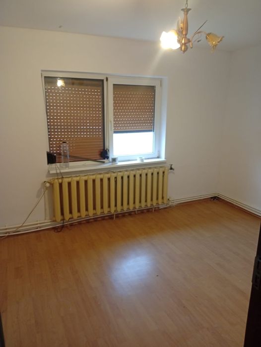 vand apartament 2 camere cofort 1 dec zona spiru haret